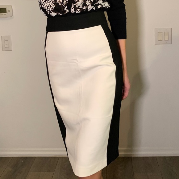 Elegant ZARA Black and White Skirt, Perfect for elegant evenings, office outfit - Picture 7 of 15